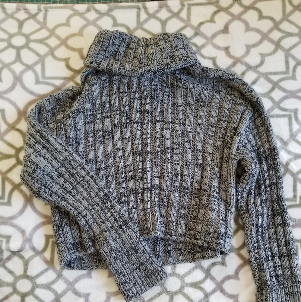 Boxy knit UO sweater